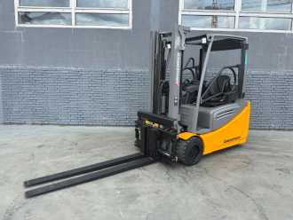 Gabelstapler gebraucht JUNGHEINRICH EFG 218 Baujahr 2019 / Stunden 15444 HH 3100 ELEKTRO DREIRADFRONTSTAPLER (13049469)