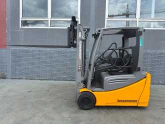 Gabelstapler gebraucht JUNGHEINRICH EFG 218 Baujahr 2019 / Stunden 15444 HH 3100 ELEKTRO DREIRADFRONTSTAPLER (13049469)