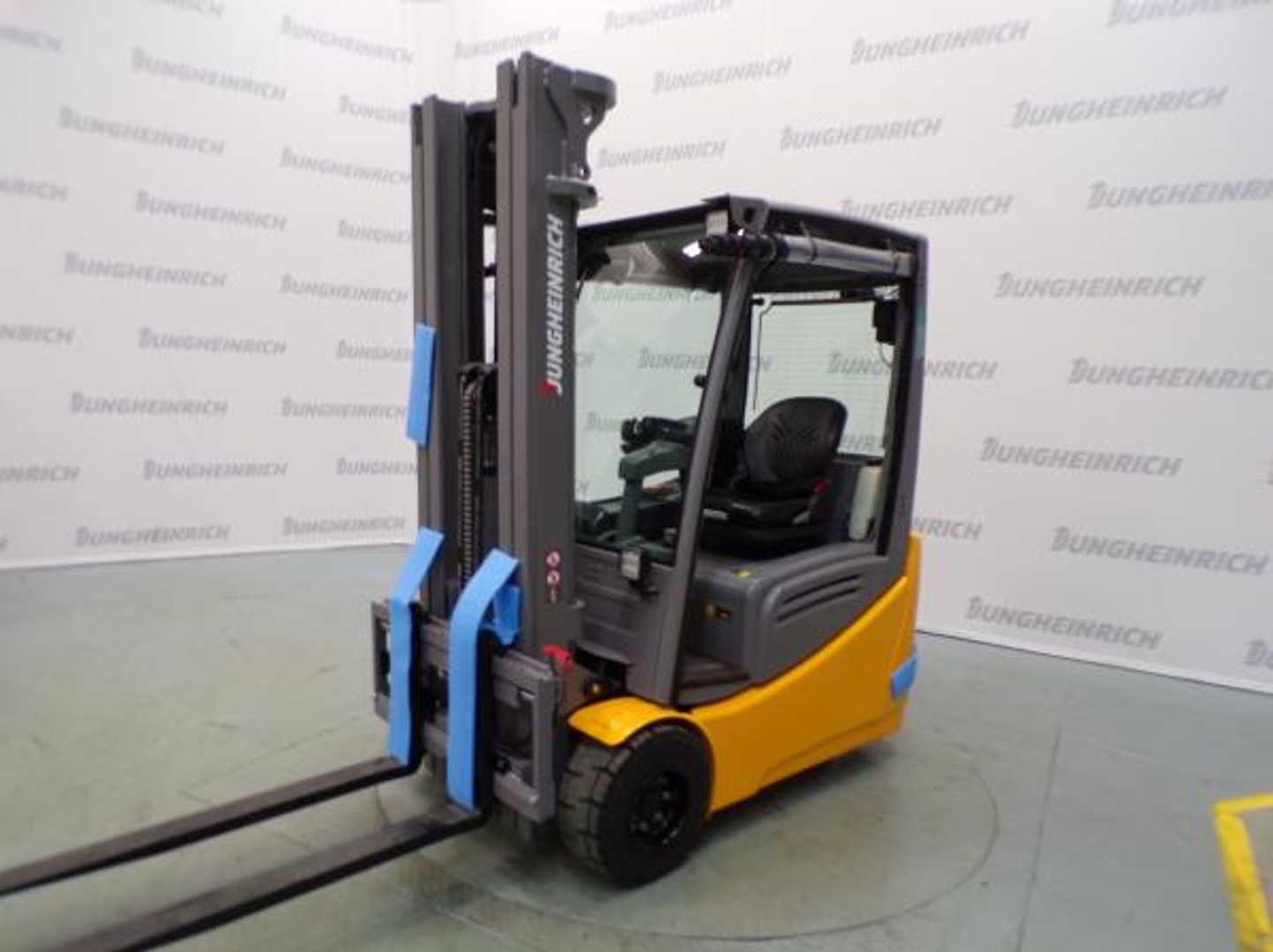 Gabelstapler gebraucht JUNGHEINRICH EFG 218k Li SP GE 115-500 DZ ELEKTRO VIERRADFRONTSTAPLER (13046652)