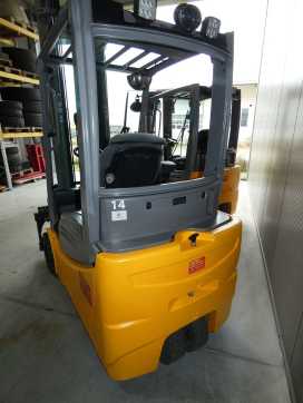 Gabelstapler gebraucht JUNGHEINRICH EFG 220 ELEKTRO DREIRADFRONTSTAPLER (13076006)
