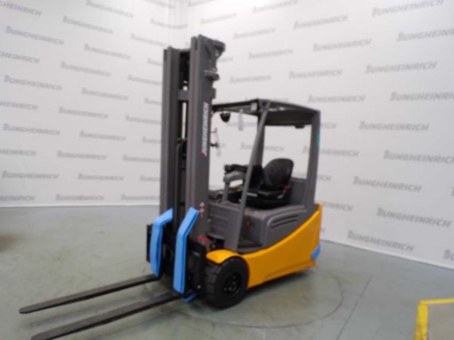 Gabelstapler gebraucht JUNGHEINRICH EFG 220 SP GE 115-550 DZ ELEKTRO VIERRADFRONTSTAPLER (13060886)