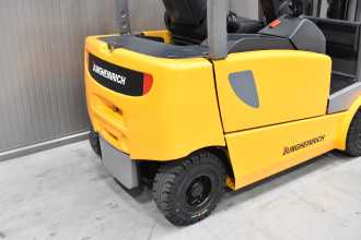 Gabelstapler gebraucht JUNGHEINRICH EFG 320 N /57426/ ELEKTRO VIERRADFRONTSTAPLER (13064237)