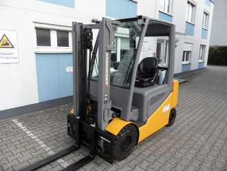 Gabelstapler gebraucht JUNGHEINRICH EFG 425 - Freisichtmast - 4. Funktion ELEKTRO VIERRADFRONTSTAPLER (13032854)