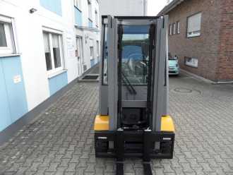 Gabelstapler gebraucht JUNGHEINRICH EFG 425 - Freisichtmast - 4. Funktion ELEKTRO VIERRADFRONTSTAPLER (13032854)