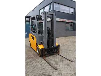 Gabelstapler gebraucht JUNGHEINRICH EFG 425S ELEKTRO VIERRADFRONTSTAPLER (13064290)