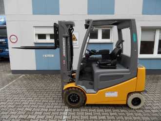 Gabelstapler gebraucht JUNGHEINRICH EFG 430k - weiße Reifen - Freihub ELEKTRO VIERRADFRONTSTAPLER (12886506)