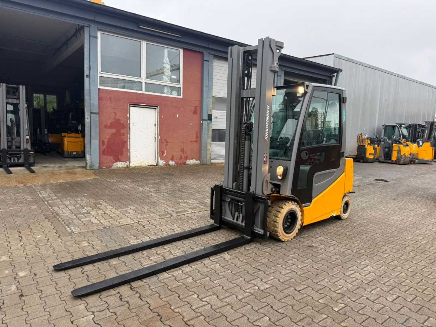 Gabelstapler gebraucht JUNGHEINRICH EFG 430s Baujahr 2017/ Stunden 2676 HH 6000 ELEKTRO VIERRADFRONTSTAPLER (13049724)
