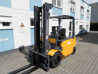 Gabelstapler gebraucht JUNGHEINRICH EFG 550 - Zinkenverstellgerät mit 2 m Gabeln ELEKTRO VIERRADFRONTSTAPLER (13065163)