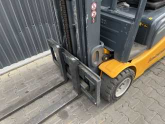 Gabelstapler gebraucht JUNGHEINRICH EFG218k ELEKTRO DREIRADFRONTSTAPLER (13036281)