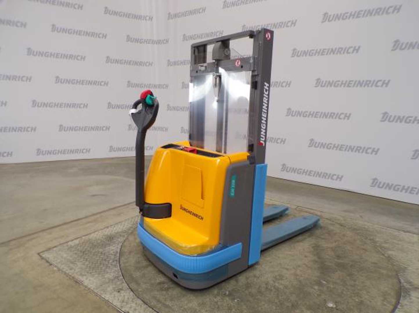 Gabelstapler gebraucht JUNGHEINRICH EJC 110 115-250 ZT ELEKTRO HOCHHUBWAGENDEICHSEL (12944920)