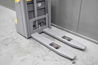 Gabelstapler gebraucht JUNGHEINRICH EJC 112 /58980/ ELEKTRO HOCHHUBKOMMISSIONIERER (13070628)