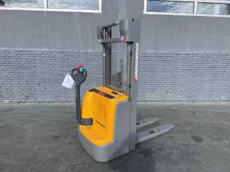 Gabelstapler gebraucht JUNGHEINRICH EJC 112RK Rampenhub Baujahr 2018 Hubhöhe 2,9M ELEKTRO HOCHHUBWAGENDEICHSEL (13074928)