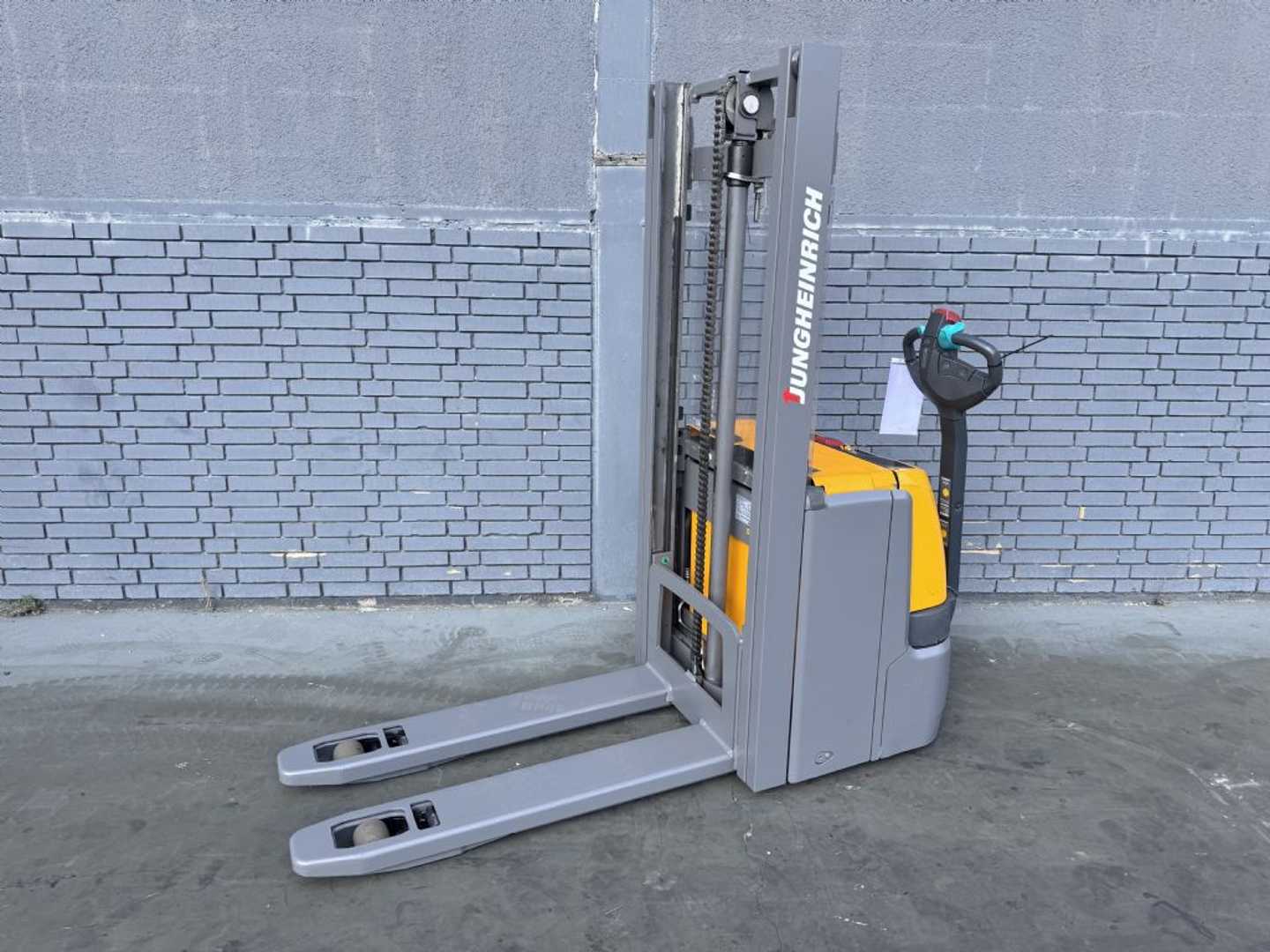 Gabelstapler gebraucht JUNGHEINRICH EJC 112z Baujahr 2018 Hubhöhe 2,9M Initialhub ELEKTRO HOCHHUBWAGENDEICHSEL (13067551)