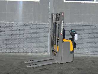 Gabelstapler gebraucht JUNGHEINRICH EJC 112z Baujahr 2018 Hubhöhe 2,9M Initialhub ELEKTRO HOCHHUBWAGENDEICHSEL (13074923) backdrop