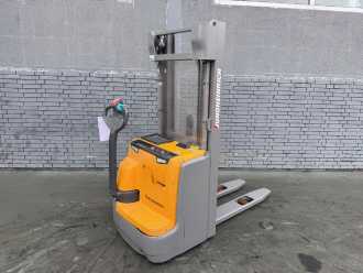 Gabelstapler gebraucht JUNGHEINRICH EJC 212 Baujahr 2021 Stunden 1936 /TRIPLEX 4,3M ELEKTRO HOCHHUBWAGENDEICHSEL (13074933)
