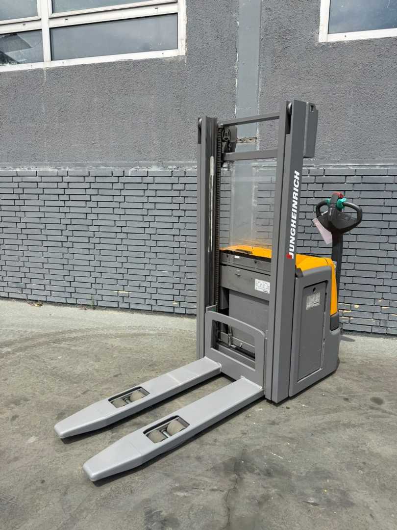 Gabelstapler gebraucht JUNGHEINRICH EJC 214 Baujahr 2017 HH 2700 Akku 2016 ELEKTRO HOCHHUBWAGENDEICHSEL (13056875)