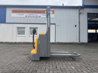 Gabelstapler gebraucht JUNGHEINRICH EJC112z ELEKTRO HOCHHUBWAGENDEICHSEL (13047581) backdrop