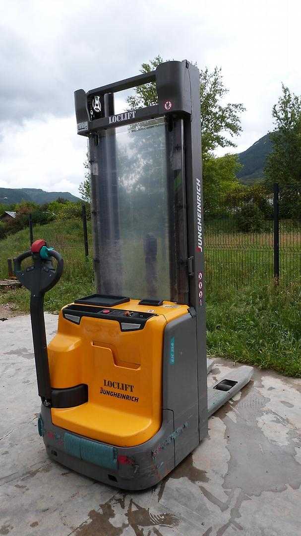 Gabelstapler gebraucht JUNGHEINRICH EJC214 ELEKTRO HOCHHUBWAGENDEICHSEL (12957721)