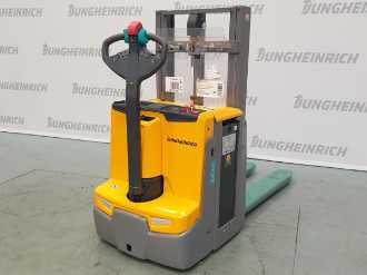 Gabelstapler gebraucht JUNGHEINRICH EJD 222 119-201 ZT ELEKTRO HOCHHUBWAGENDEICHSEL (13061727) backdrop