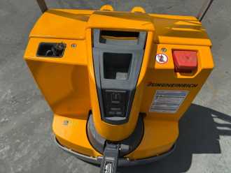 Gabelstapler gebraucht JUNGHEINRICH EJE 220 Baujahr 2016/ Stunden 2045 Ladegerät integriert WEITERE NIEDERHUBWAGENDEICHSEL (13057395)