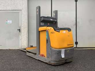 Gabelstapler gebraucht JUNGHEINRICH EKS 110 L 100 E ELEKTRO NIEDERHUBKOMMISSIONIERER (13064820) backdrop