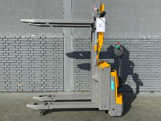 Gabelstapler gebraucht JUNGHEINRICH EMD 118 Baujahr 2020 Stunden 910 Akku 2026 ELEKTRO HOCHHUBWAGENDEICHSEL (13030617)