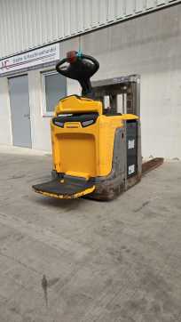 Gabelstapler gebraucht JUNGHEINRICH ERD 220 ELEKTRO HOCHHUBWAGENDEICHSEL (13057035)