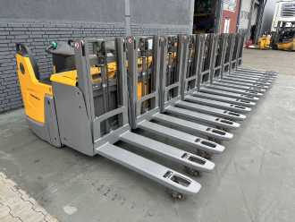 Gabelstapler gebraucht JUNGHEINRICH ERD 220 LI Baujahr 2018/ HH 1,66M / 25 x Vorhanden ELEKTRO HOCHHUBWAGENDEICHSEL (13004028)