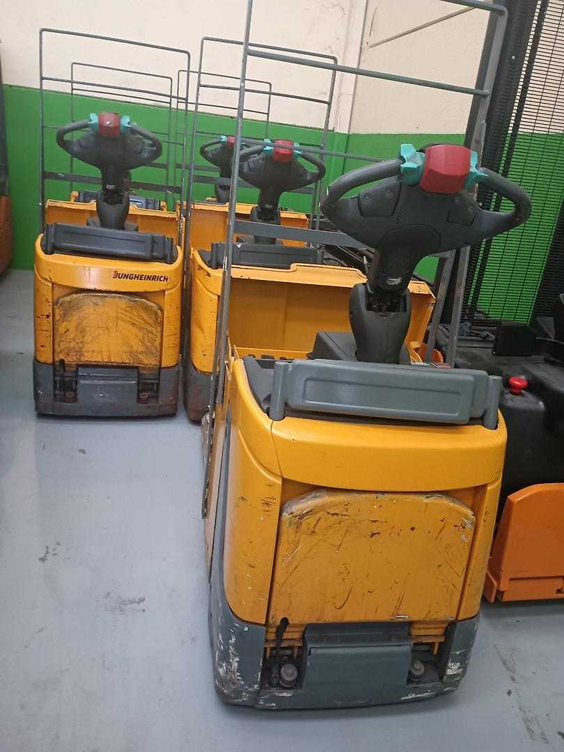 Gabelstapler gebraucht JUNGHEINRICH ERE 120 ELEKTRO NIEDERHUBWAGENFAHRERSTAND (12963900)