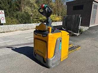 Gabelstapler gebraucht JUNGHEINRICH ERE 120 ELEKTRO NIEDERHUBWAGENFAHRERSTAND (13073100) backdrop