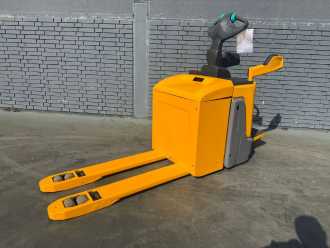 Gabelstapler gebraucht JUNGHEINRICH ERE 225 Baujahr 2019 Akku 2019 Gabellänge 1150 ELEKTRO NIEDERHUBKOMMISSIONIERER (13031684) backdrop