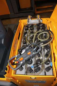 Gabelstapler gebraucht JUNGHEINRICH ERE 225 ELEKTRO NIEDERHUBWAGENSEMIELEKTRISCH (13029570)