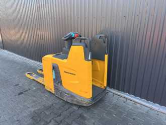 Gabelstapler gebraucht JUNGHEINRICH ERE120 ELEKTRO NIEDERHUBWAGENDEICHSEL (13040744)