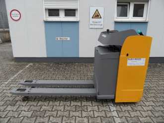 Gabelstapler gebraucht JUNGHEINRICH ESE 120 - 1600 mm Gabeln - NEUE Batterie ELEKTRO NIEDERHUBWAGENDEICHSEL (13065164) backdrop