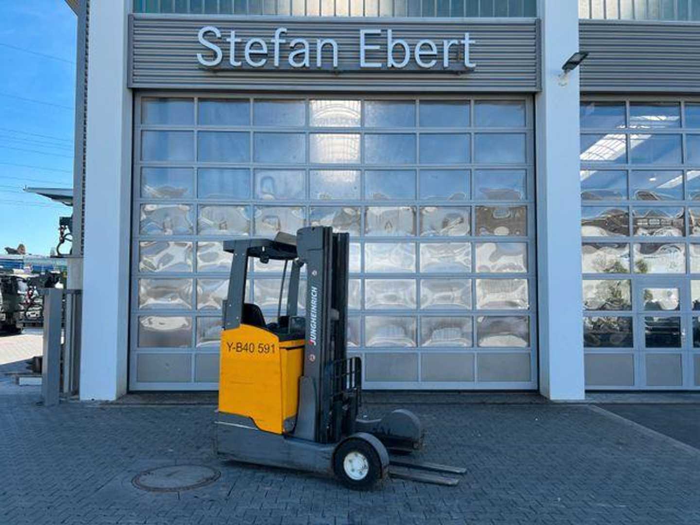 Gabelstapler gebraucht JUNGHEINRICH ETV C16 / Triplex 5.72m / SS / nur 2.836h / 2016 DIESEL SCHUBMASTSTAPLER (13024741)