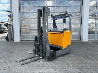 Gabelstapler gebraucht JUNGHEINRICH ETV C16 / Triplex 5.72m / SS / nur 2.953h / 2016 DIESEL SCHUBMASTSTAPLER (13062204)