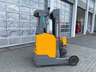Gabelstapler gebraucht JUNGHEINRICH ETV C16 / Triplex 5.72m / SS / nur 3.112h / 2016 DIESEL SCHUBMASTSTAPLER (13054136)