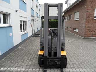 Gabelstapler gebraucht JUNGHEINRICH TFG 316 - Triplex - wenig Stunden GAS VIERRADFRONTSTAPLER (13051786)