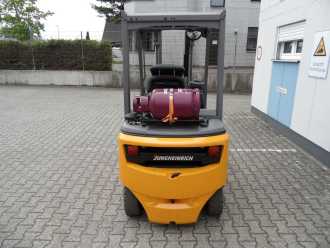 Gabelstapler gebraucht JUNGHEINRICH TFG 320 - Freihub - weiße Reifen GAS VIERRADFRONTSTAPLER (13054903)