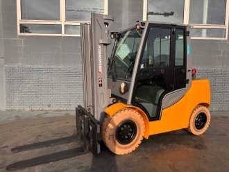 Gabelstapler gebraucht JUNGHEINRICH TFG 545s Baujahr 2016/ Stunden 5107 Jungstars***** GAS VIERRADFRONTSTAPLER (13009682) backdrop