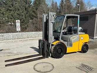 Gabelstapler gebraucht JUNGHEINRICH TFG S50 - 284ZT GAS VIERRADFRONTSTAPLER (13058925) backdrop