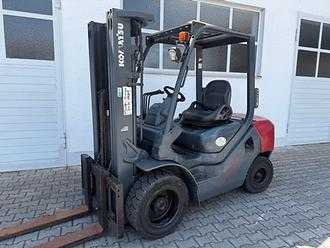 Gabelstapler gebraucht KOMATSU FD30T 16R DIESEL VIERRADFRONTSTAPLER (13048153) backdrop