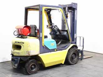 Gabelstapler gebraucht KOMATSU FG 25T-1E1 GAS VIERRADFRONTSTAPLER (13065992)