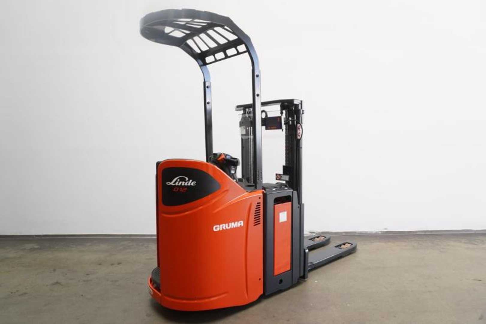 Gabelstapler gebraucht LINDE D 12 SP 133 ELEKTRO HOCHHUBWAGENFAHRERSTAND (13019565)