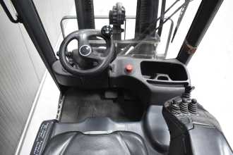 Gabelstapler gebraucht LINDE E 14 - 02 /58647/ ELEKTRO DREIRADFRONTSTAPLER (13074551)