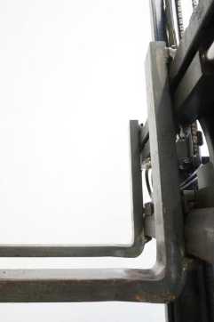 Gabelstapler gebraucht LINDE E 14 EVO 386-02 ELEKTRO DREIRADFRONTSTAPLER (13067088)