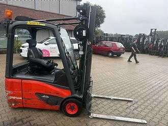 Gabelstapler gebraucht LINDE E 16 -02 ELEKTRO DREIRADFRONTSTAPLER (13064794)