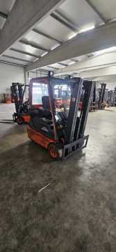 Gabelstapler gebraucht LINDE E 16 C-02 ELEKTRO DREIRADFRONTSTAPLER (13027998)