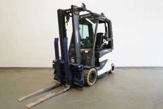 Gabelstapler gebraucht LINDE E 30/600 HL 387 ELEKTRO VIERRADFRONTSTAPLER (12986159) backdrop