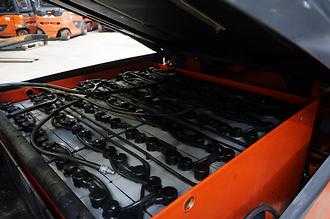 Gabelstapler gebraucht LINDE E 50HL-01 - 6.300mm Hubhöhe ELEKTRO VIERRADFRONTSTAPLER (13076389)